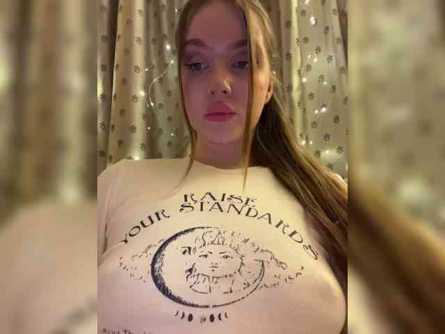 Dashahot8989 webcam