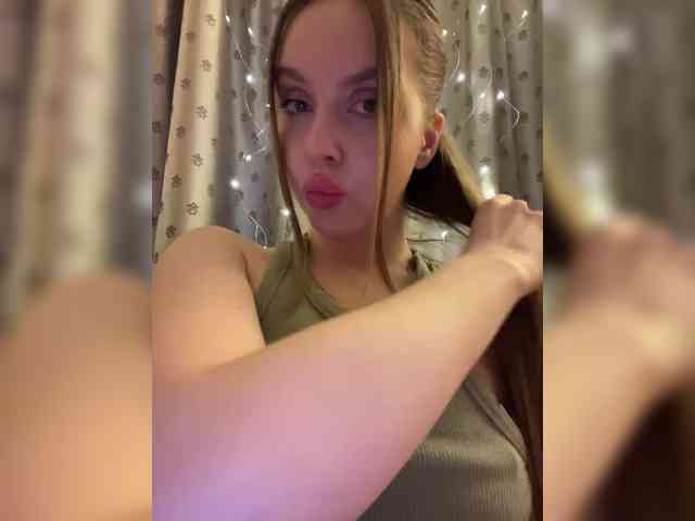Dashahot8989 webcam
