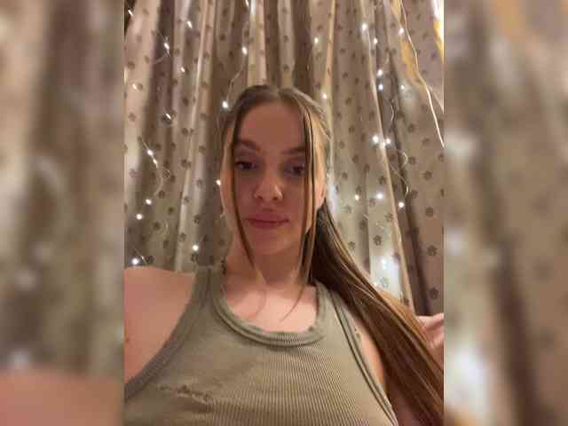 Dashahot8989 webcam