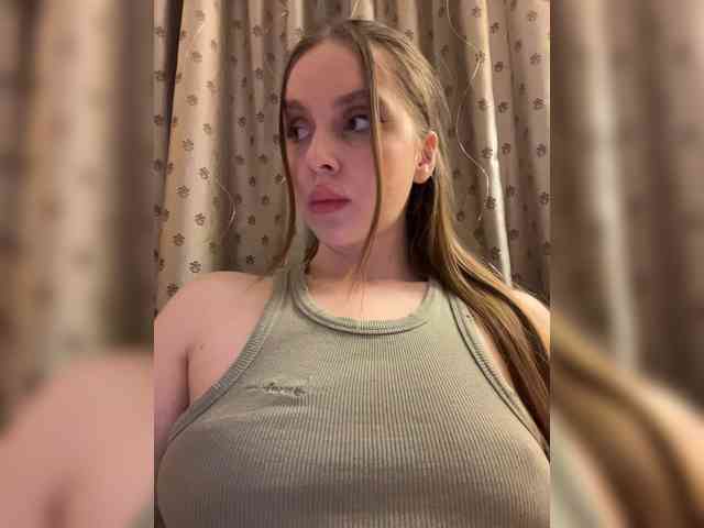 Dashahot8989 webcam