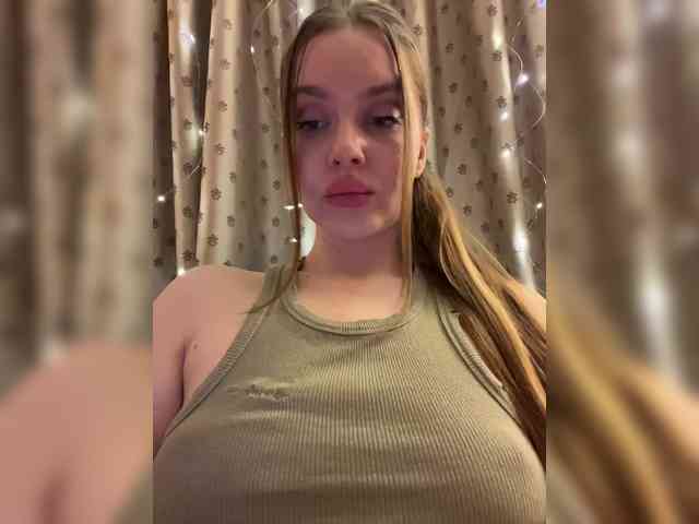 Dashahot8989 webcam