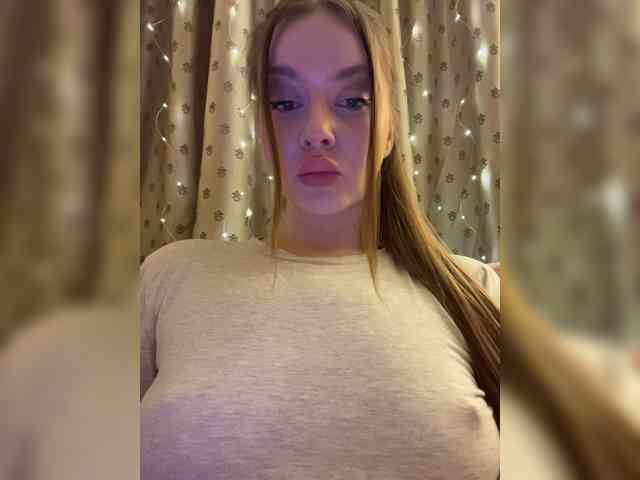Dashahot8989 webcam