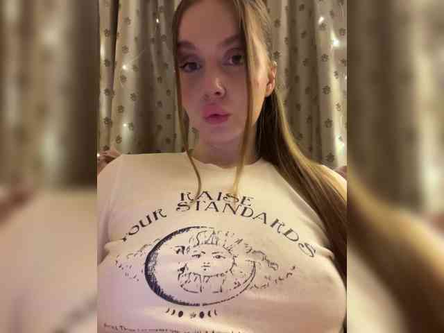 Dashahot8989 webcam
