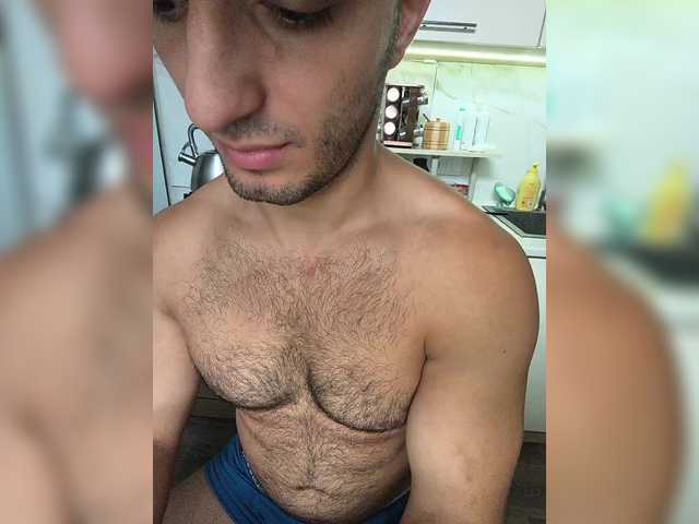 HandsomeHercules live cam on BongaCams