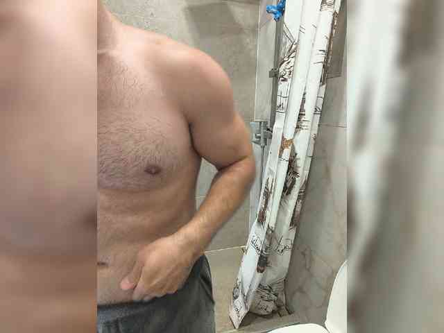 HandsomeHercules Sex Cam Show