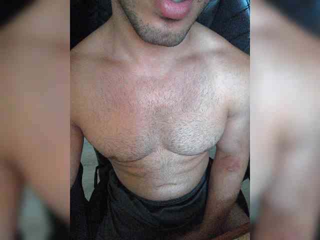 HandsomeHercules Sex Cam Show