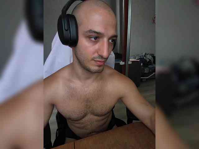 HandsomeHercules Sex Cam Show