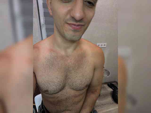 HandsomeHercules Sex Cam Show