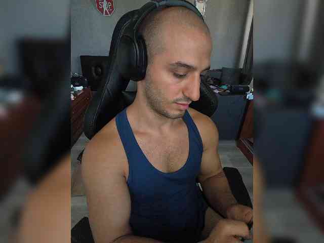 HandsomeHercules Sex Cam Show