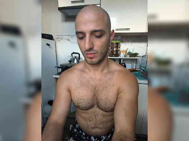HandsomeHercules Live Webcam on BongaCams