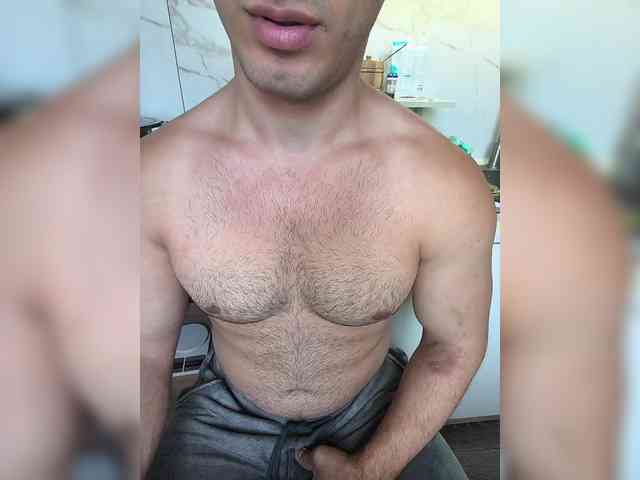 HandsomeHercules Sex Cam Show