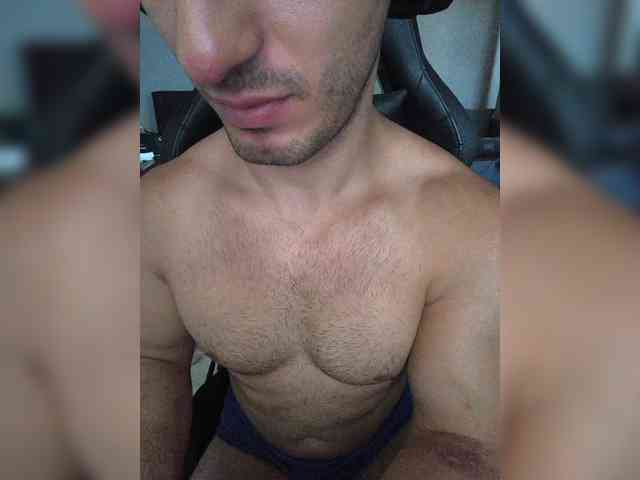 HandsomeHercules Sex Cam Show