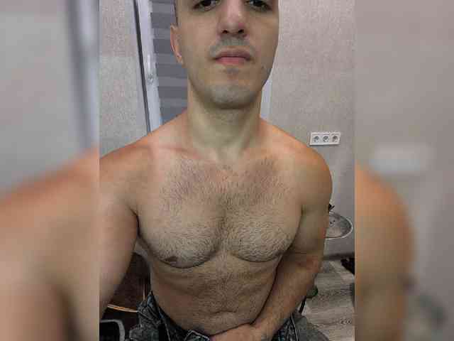 HandsomeHercules Sex Cam Show