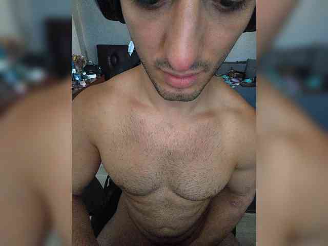 HandsomeHercules Sex Cam Show
