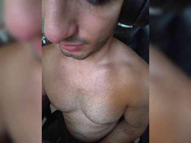 HandsomeHercules Sex Cam Show