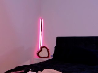Niinarosee Porn Show