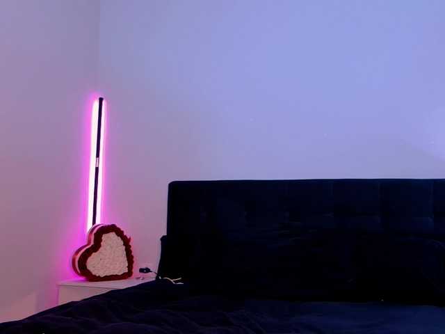 NinaRosee live cam on UnifiedCams