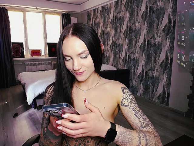 sweetiekittie's BongaCams show and profile