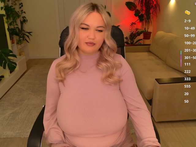 Sunshinee-S live cam