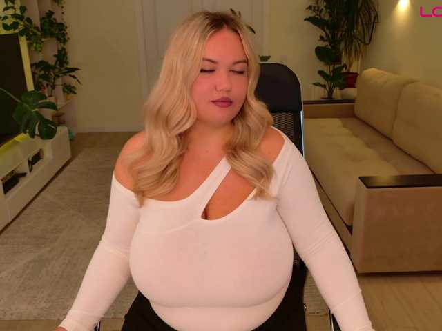 Angel-A live cam on BongaCams