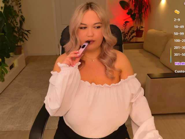Angel-A live cam on BongaCams