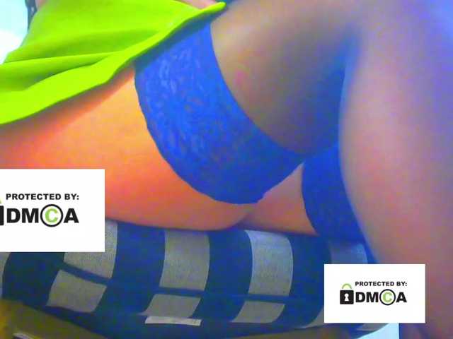FeminaF live cam on BongaCams