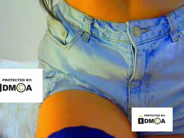 FeminaF live cam on BongaCams