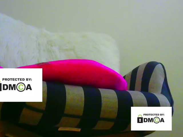FeminaF live cam on BongaCams