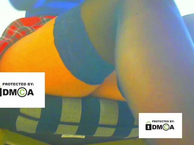 FeminaF live cam on BongaCams