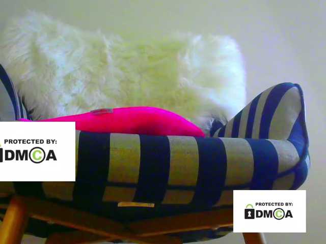 FeminaF live cam preview