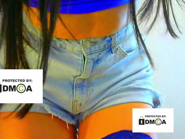 FeminaF live cam on BongaCams