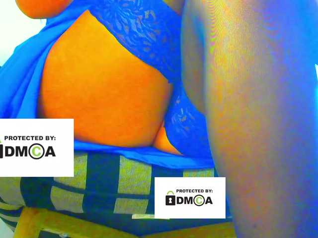 FeminaF live cam on BongaCams