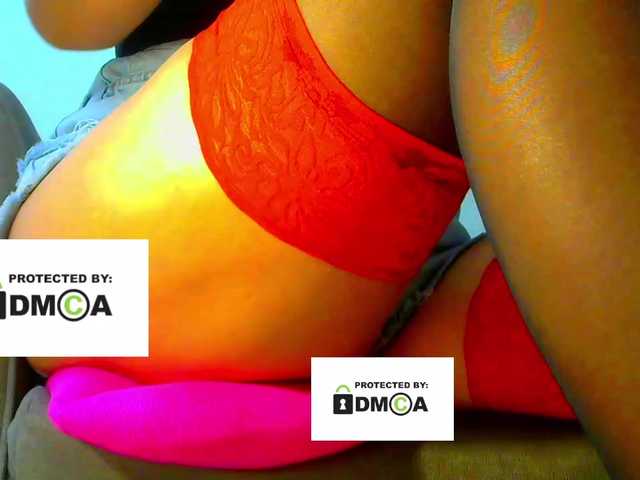 FeminaF live cam on BongaCams