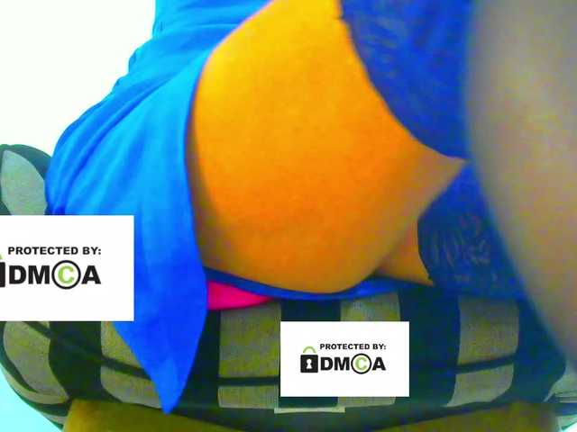 FeminaF live cam on BongaCams