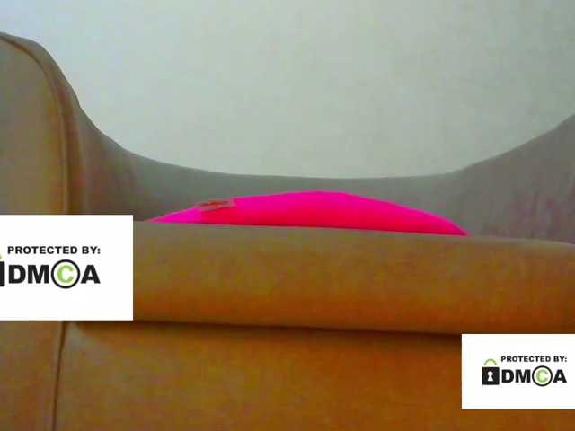 FeminaF live cam on BongaCams