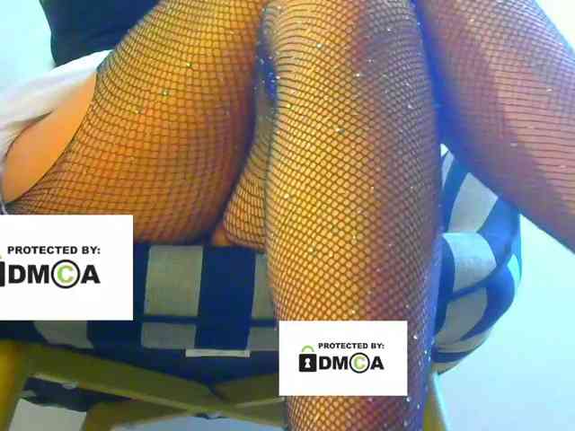 FeminaF webcam