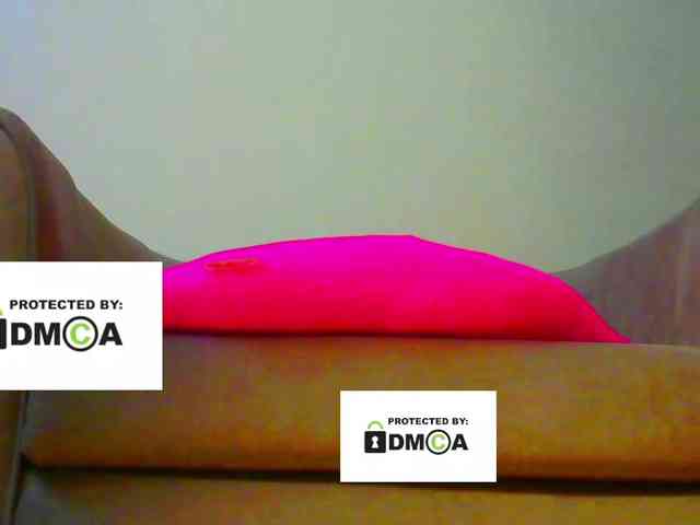 FeminaF webcam