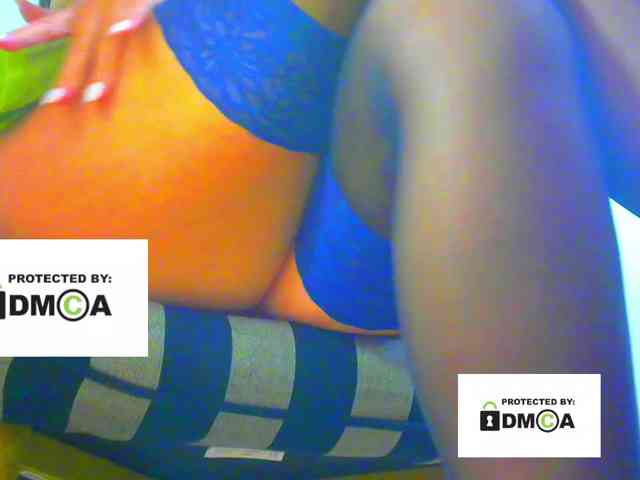 FeminaF webcam
