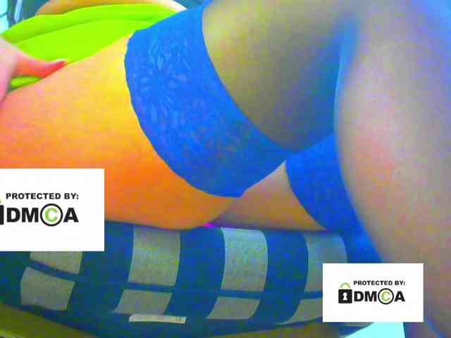 FeminaF webcam