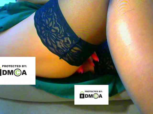 FeminaF webcam