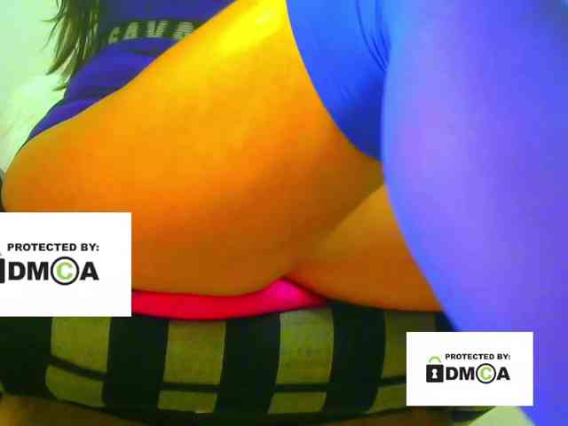 FeminaF webcam