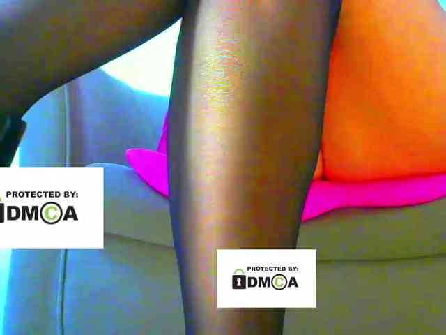 FeminaF webcam