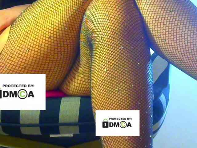 FeminaF webcam