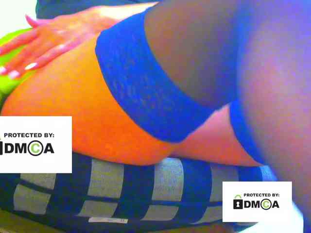 FeminaF webcam