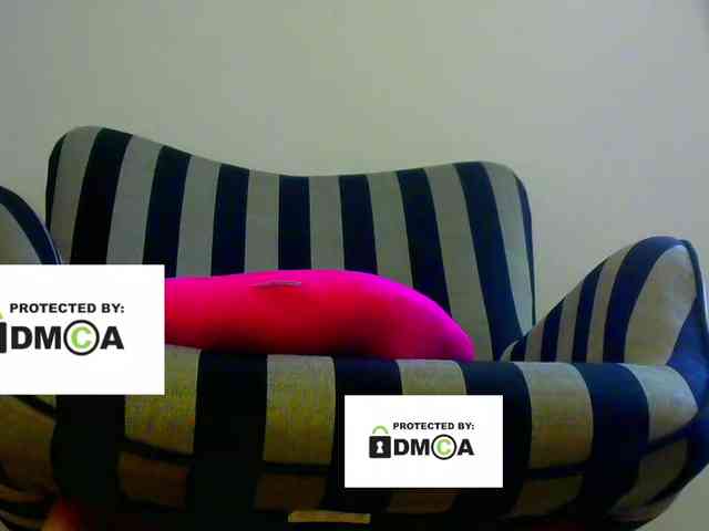FeminaF webcam