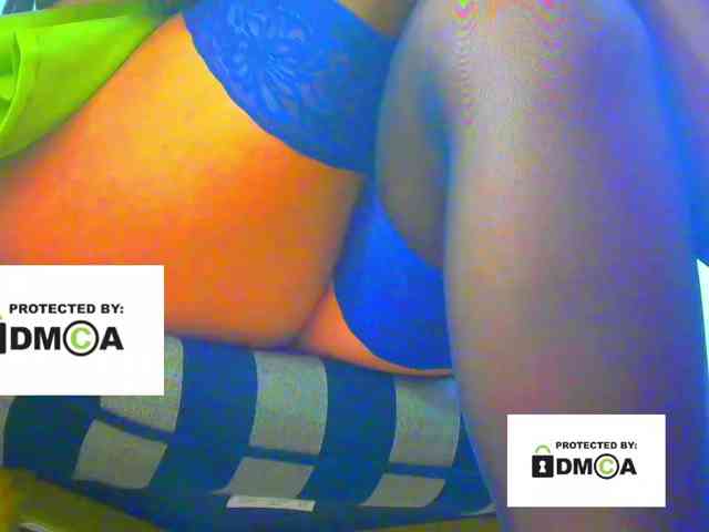 FeminaF webcam