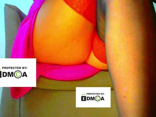 FeminaF webcam