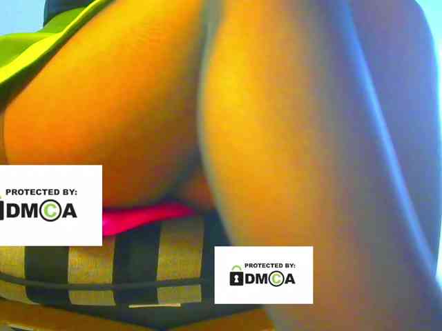 FeminaF webcam