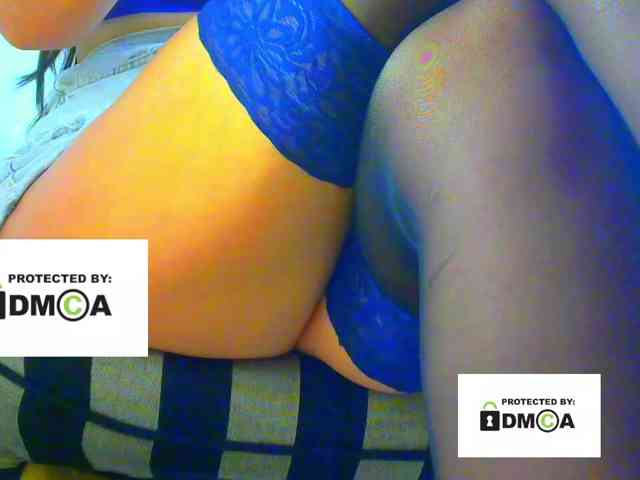 FeminaF webcam