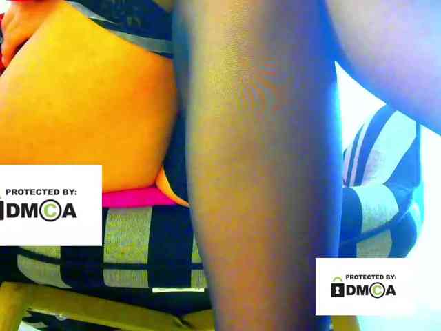 FeminaF webcam
